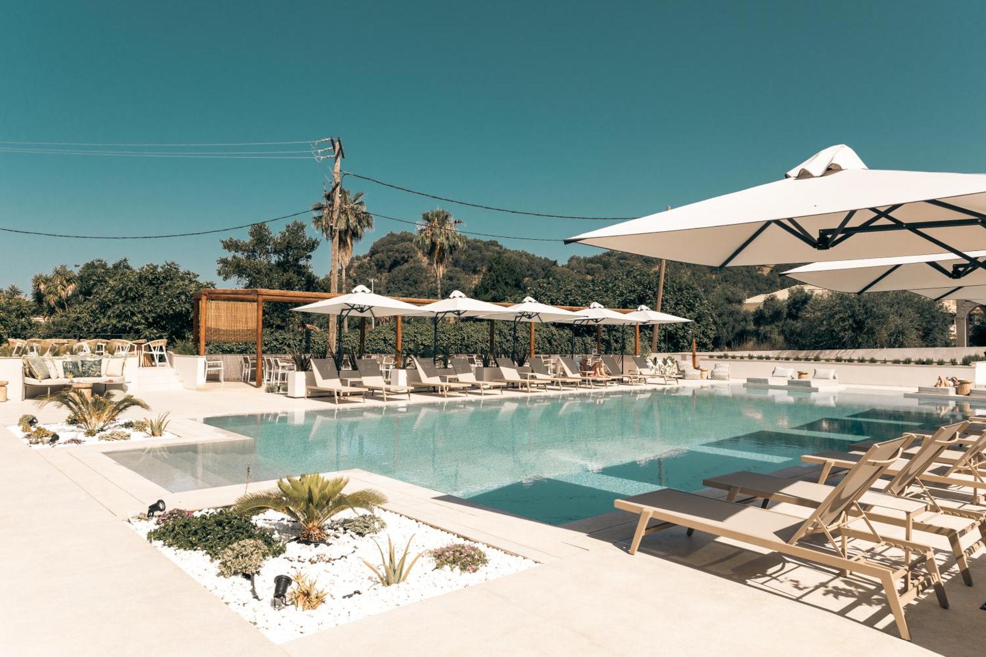 Sivota Hotel エクステリア 写真